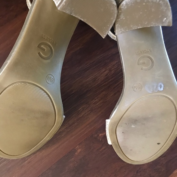 G BY GUESS Glittery Gold Chunky Heel Sandal // 8.5 - Picture 6 of 8